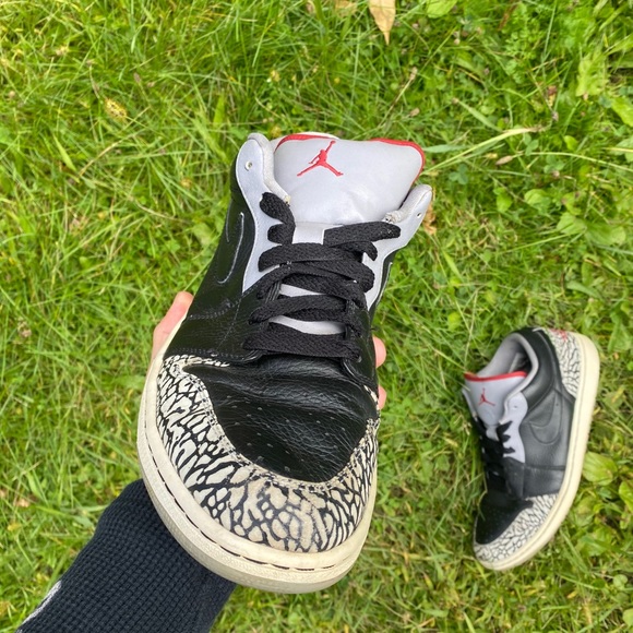 *Hosh Pick* Jordan 1 Low “Phat” Black Cement - Picture 2 of 4